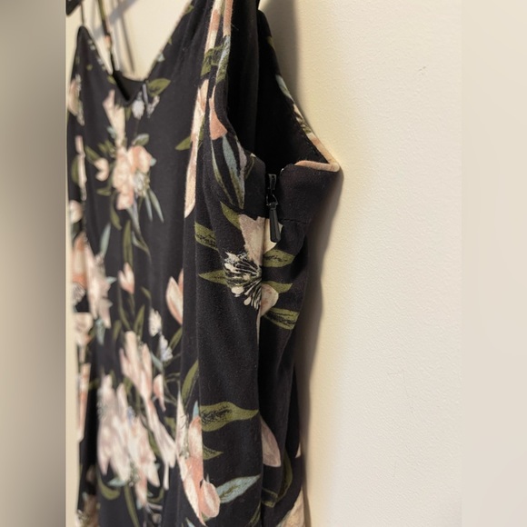 Aritzia - Talula Lipinski Skater Mini Dress - Size 6 - Black Floral - Picture 5 of 9